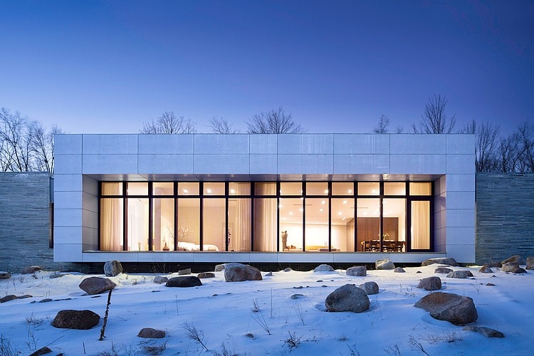 Una casa en el bosque